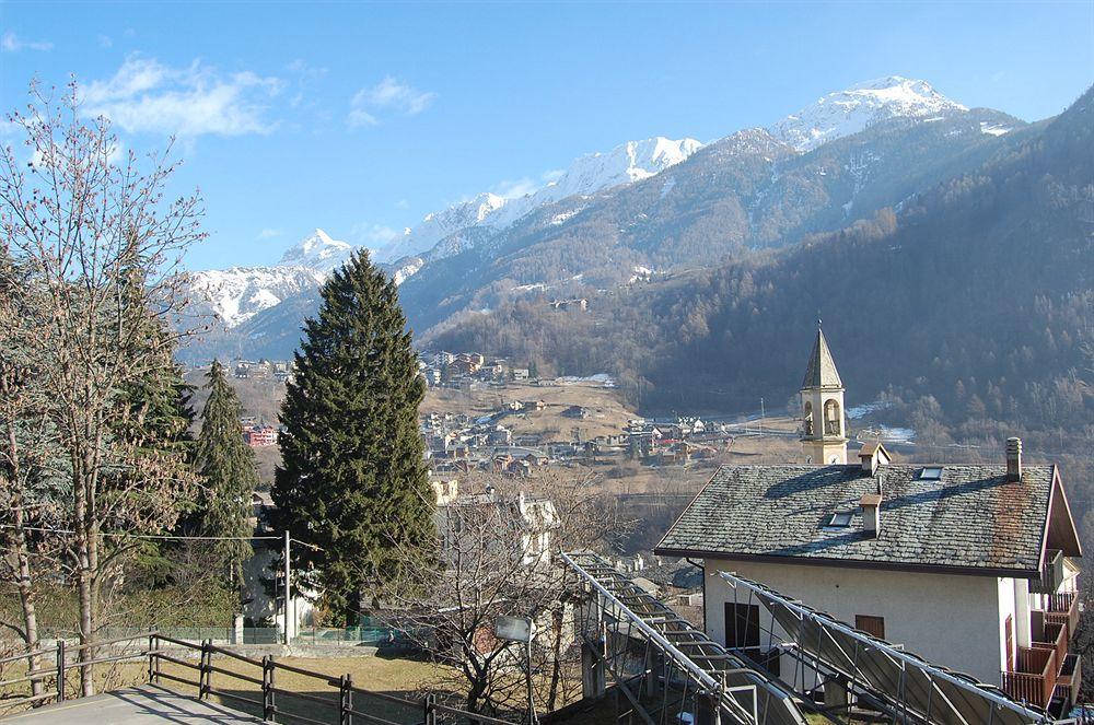 Rezia Hotel Chiesa in Valmalenco Exterior photo