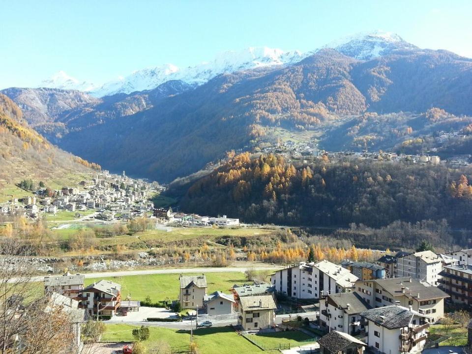 Rezia Hotel Chiesa in Valmalenco Exterior photo